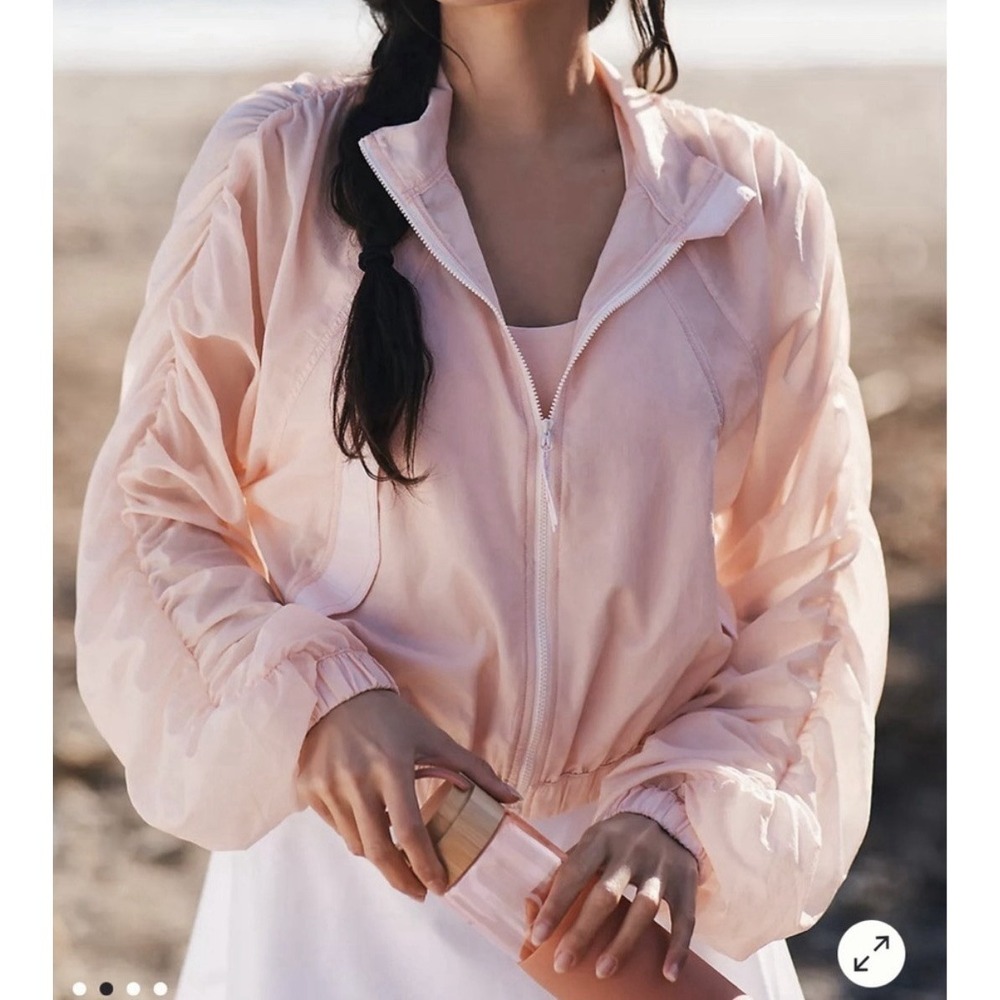 Sweaty Betty Slip Stream Run Zip Through Jacket Womens 0-2 Peach Ruched Sleeve